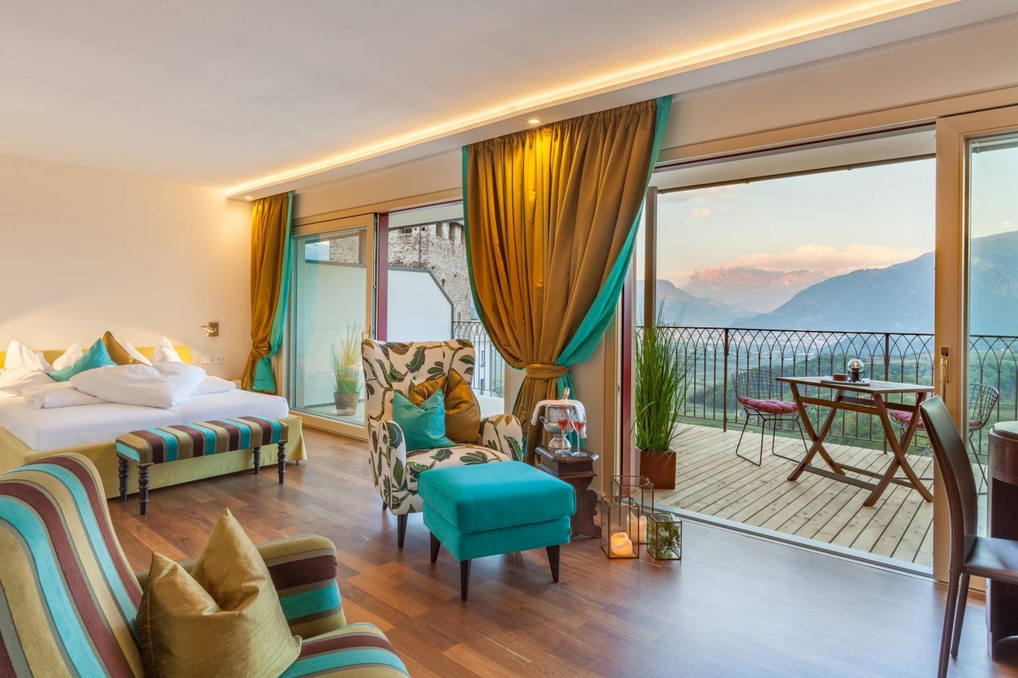 Schloss Hotel Korb Appiano Sulla Strada Del Vino Luaran gambar