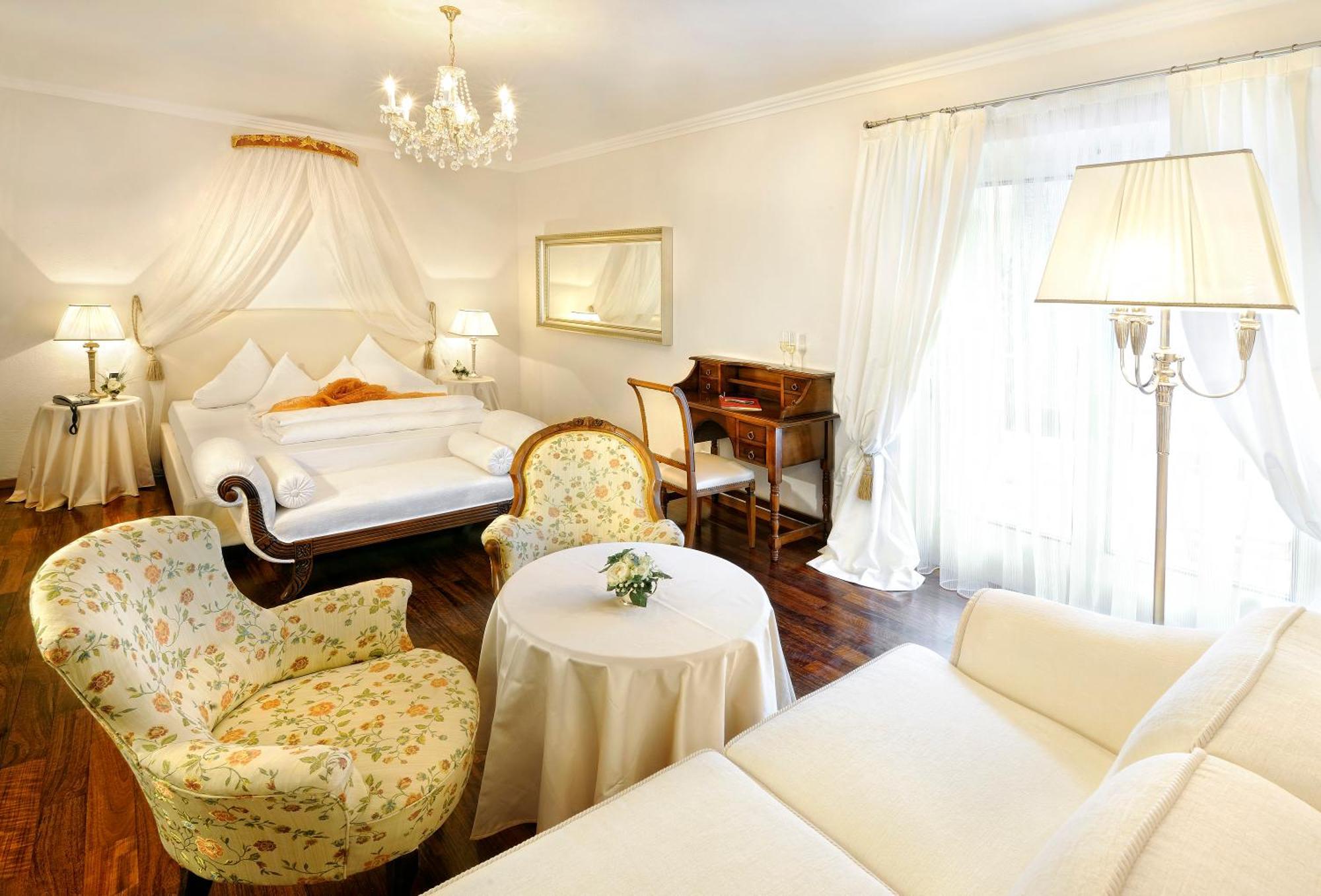Schloss Hotel Korb Appiano Sulla Strada Del Vino Luaran gambar